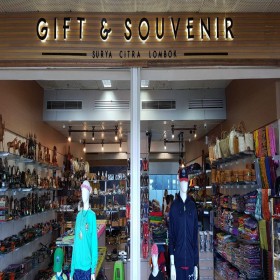 shop & dine